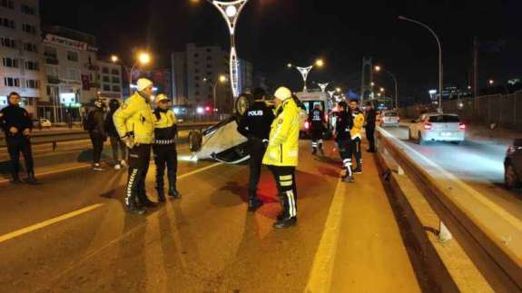 Kocaeli'de İlginç Kaza: Takla Atan Otomobilde Sürücü Bulunamadı