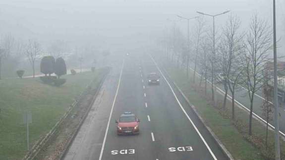 Düzce'de Sisli Hava Etkili Oluyor