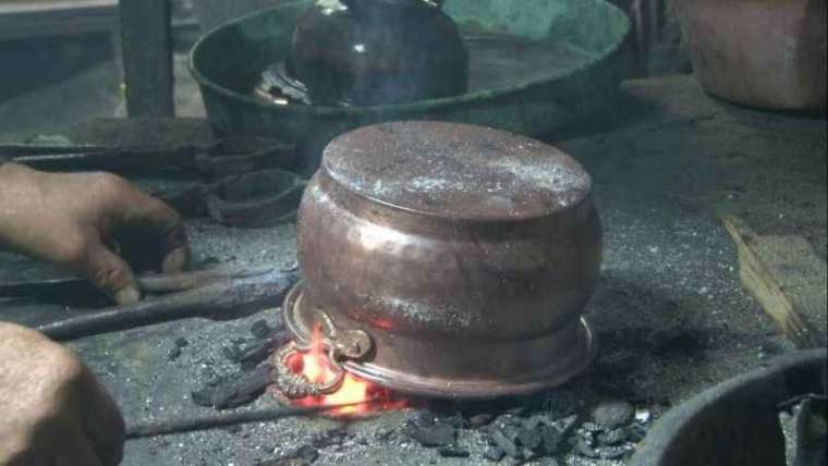 Kocaeli’nin tek kalaycısı, mesleğini ayakta tutmaya çalışıyor 4