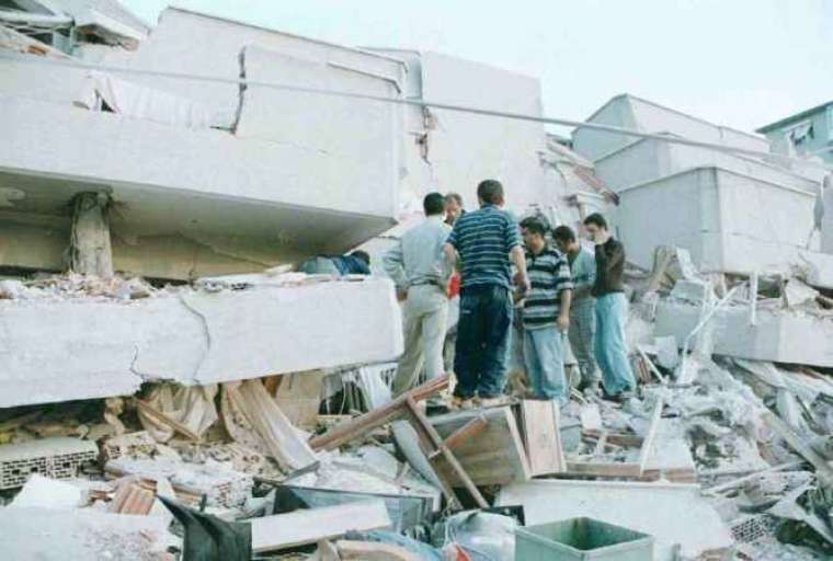 Yıkıntıların arasından doğan şehir: "Kocaeli" 14