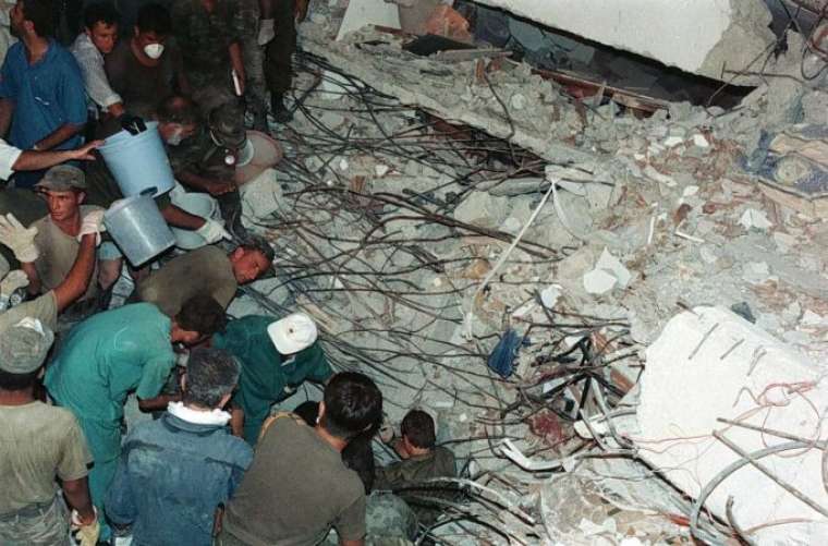 24 yıllık acı: 1999 depremini yaşadı, 6 Şubat depreminde dayanışmaya koştu 1