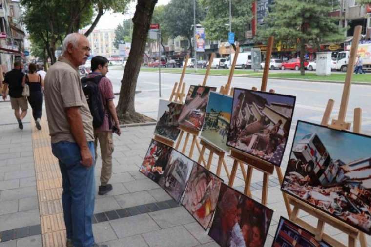 24 yıldır dinmeyen acı: Bu sergiyi görenler o günü yeniden yaşıyor 1