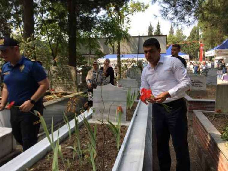 Marmara Depremi’nde hayatını kaybedenler Körfez’de anıldı 2