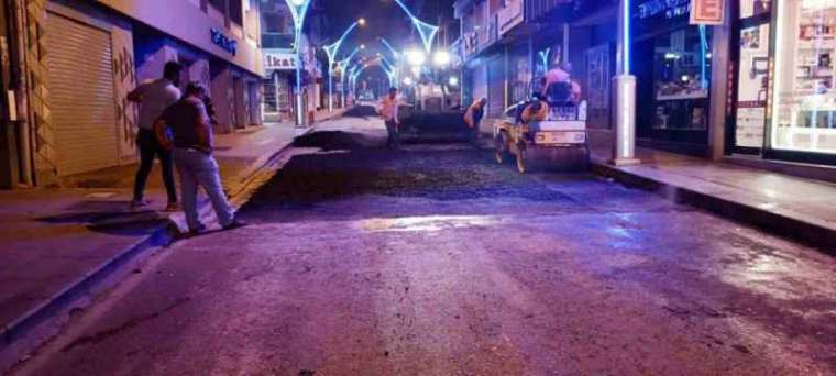 Alemdar Caddesinde gece yarısı asfaltlama 2