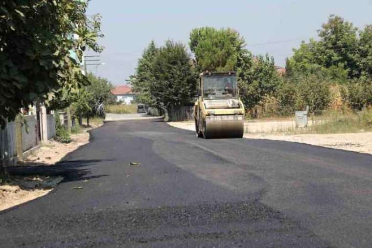 Akyazı’nın merkezi sokak sokak yenileniyor 2