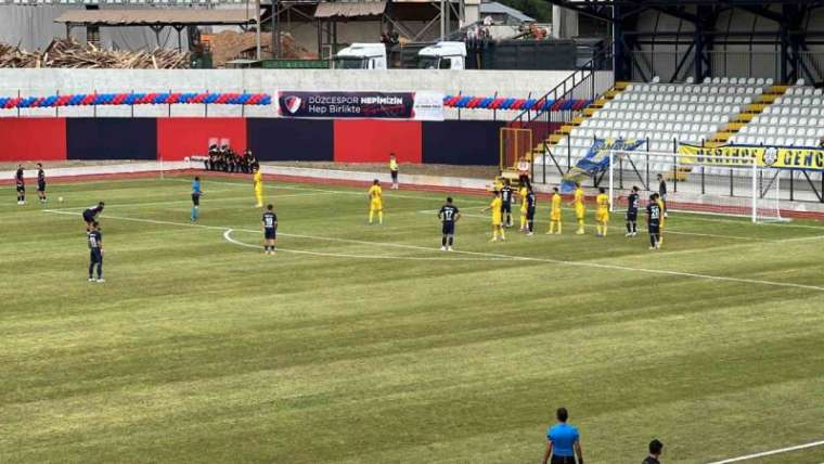 TFF 2. Lig: Düzcespor: 2 - Belediye Derince Spor: 1 4