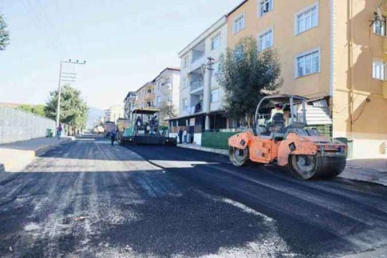 Kocaeli Haber: Esentepe Mahallesindeki 2 Sokağa 640 Ton Asfalt 1