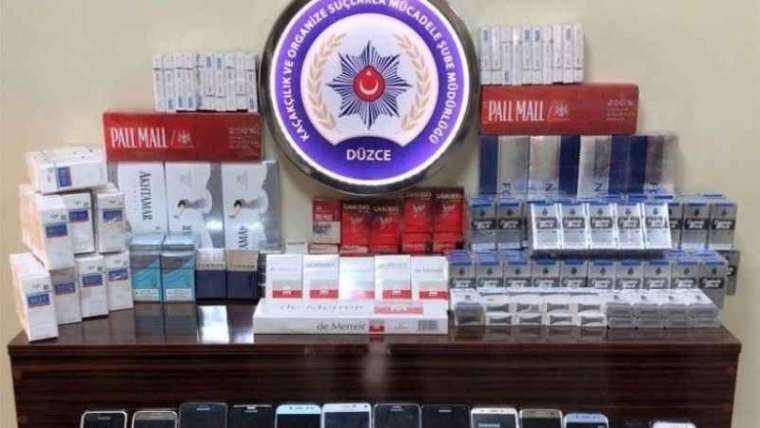 Kocaeli Haber: Araçtan 1 Milyon TL' lik 31 Kaçak Telefon Ele Geçirildi 1