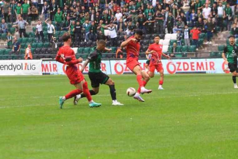 Trendyol 1. Lig: Kocaelispor: 3 - Keçiörengücü: 0 10