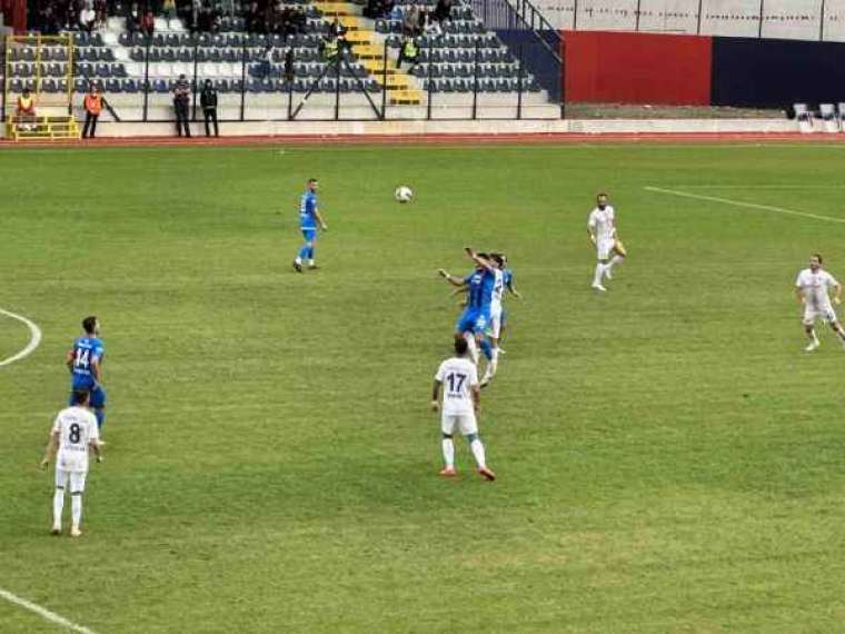 TFF 2. Lig: Düzcespor: 2 - Arnavutköy Belediye Gençlik ve Spor: 1 5