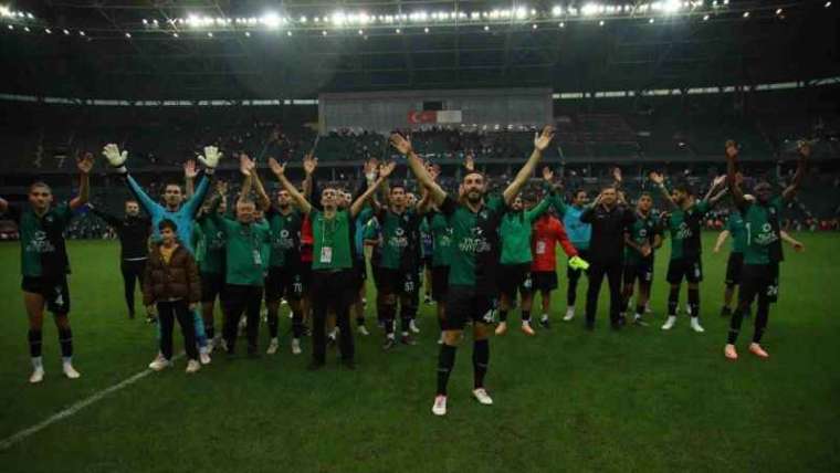 Kocaeli Haber: Kocaelispor'un Teknik Direktörü'nden Açıklama 4