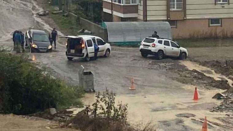 Sakarya Haber: Her Yer Göle Döndü, Araçların Çoğu Bozuk Yollara Düştü 6