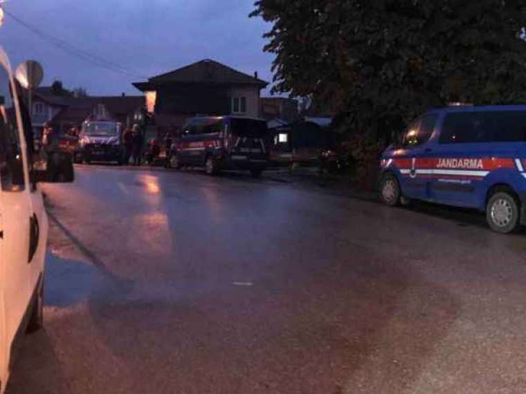 Sakarya Haberi: Uyuşturucu Operasyonunda 3 Gözaltı 4