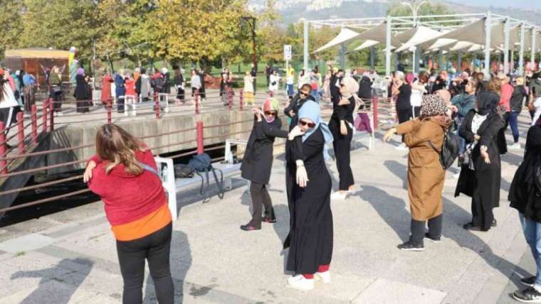 Kocaeli Haber; İzmit Belediyesi'nden Meme Kanserinin Önemi 1