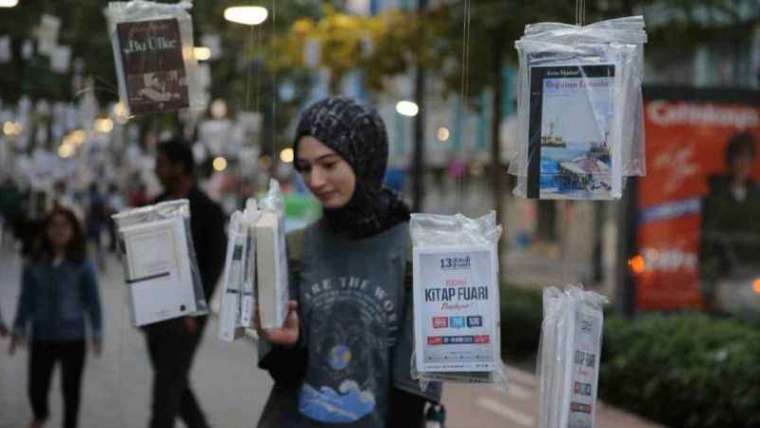 Kocaeli Haber; Cumhuriyet Bulvarı Kitap Açtı!  8