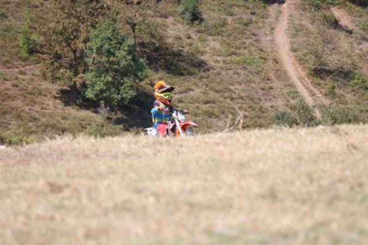 Sakarya Haber: Biri 6, Biri 9 Yaşında Kardeşler Motokrosçu Oldular! 8