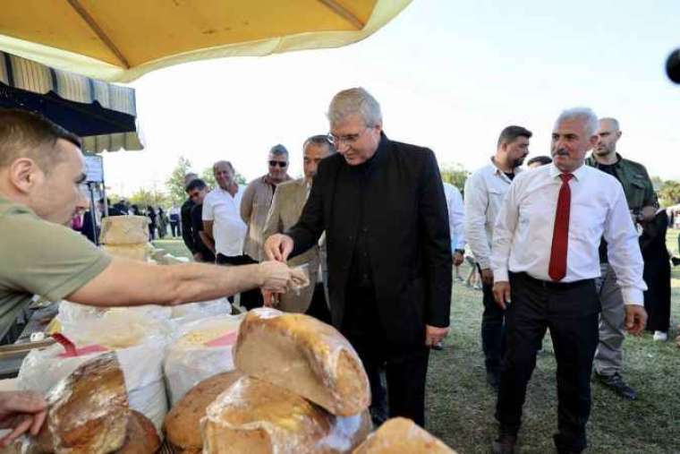 Sakarya Haber: Başkan Yüce: “Kültür çeşitliliği Sakarya’mızın En Büyük Zenginliğidir” 2