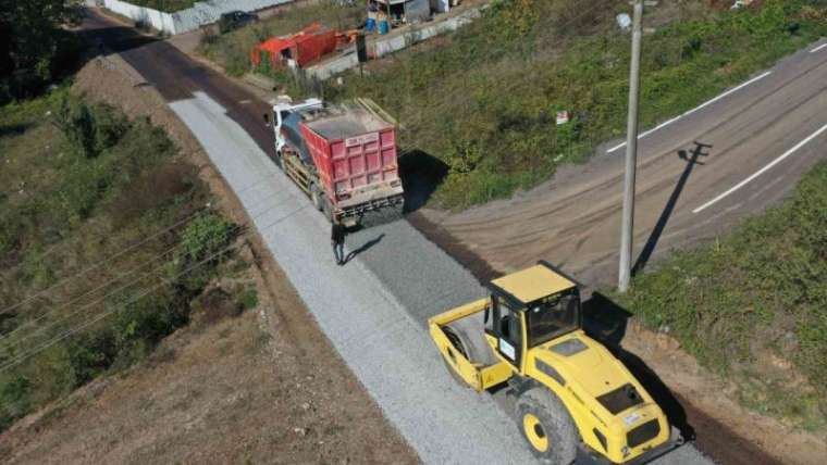 Başiskele, 3 Farklı Bölgesinde Yol Yenileme İçin Kolları Sıvadı 2