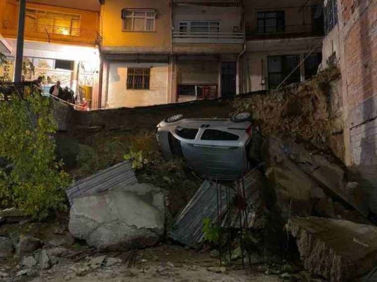 Kocaeli'de Yol Çöktü, Vatandaşlar Deprem Sandı 5