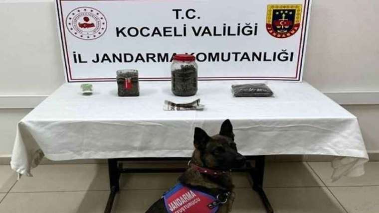 Aracın İçinden 11 Adet Tabanca Çıktı 2