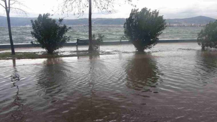 Kocaeli’de 2 bin 191 personel fırtınada görev başında 2