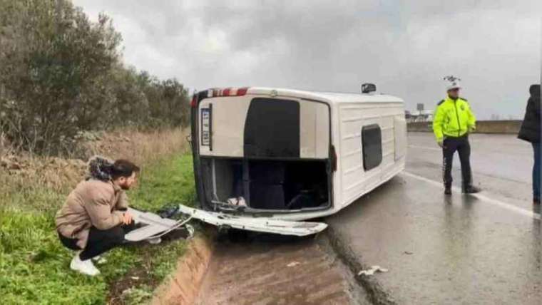 Kocaeli’de işçi servisi devrildi : 1’i ağır 9 yaralı 7