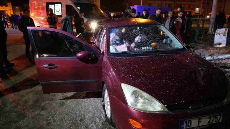 Bolu’da 4’ü uzman çavuş 6 kişinin yaralandığı kaza güvenlik kamerasında 5