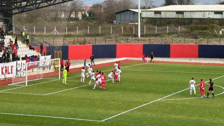 TFF 2. Lig: Düzcespor: 4 - Sarıyer: 2 3