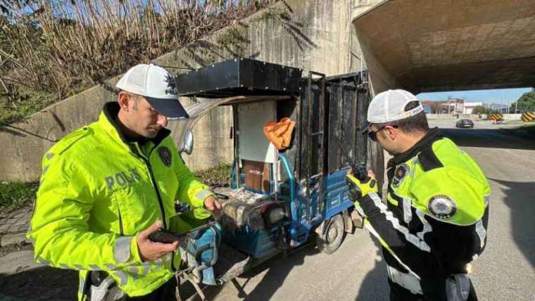 Polisi görünce kaçmıştı, motosiklet çalıntı çıktı 4