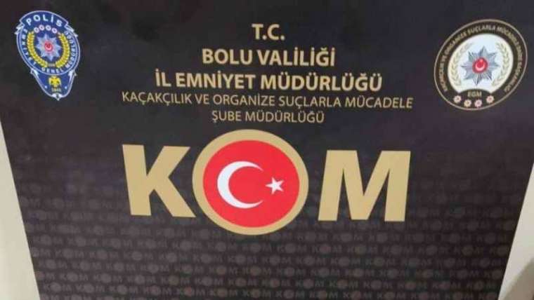 Bolu'da Baskın Yapılan Evde Ruhsatsız Tabancalar Ve Mermiler Ele Geçirildi 1