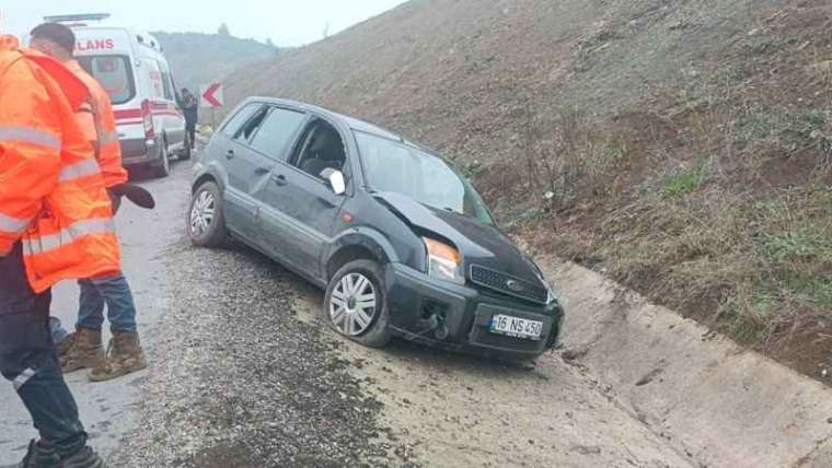 Kontrolden çıkan otomobil takla attı: 2 yaralı 1