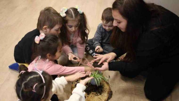 Çınar Çocuk Evi’nde Minikler Hem Eğleniyor Hem Öğreniyor 3