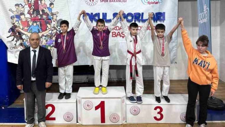 Taekwondo Müsabakalarına 130 Sporcu Katıldı 3