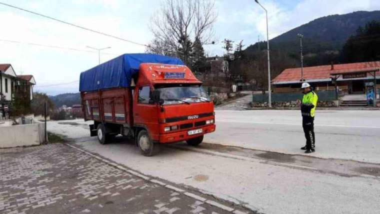 Trafik Polisi Ekipleri Denetimlerini Sıkılaştırdı 1