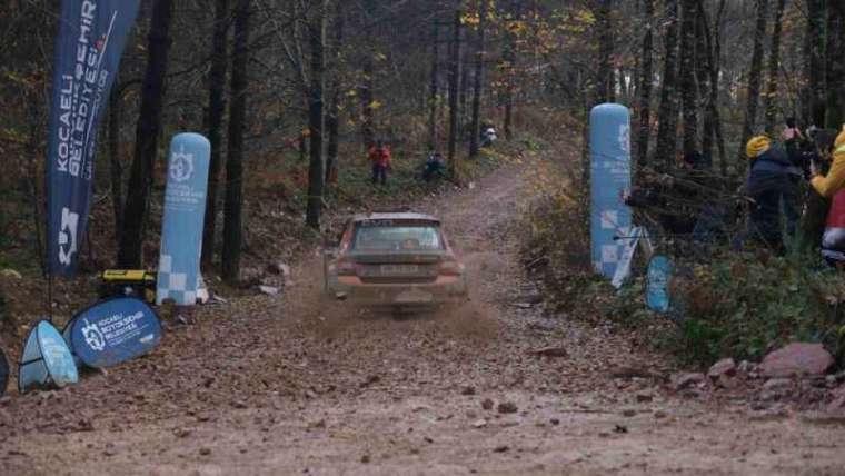 Kocaeli Rallisi, Nefes Kesen Yarışlara Sahne Oldu 4