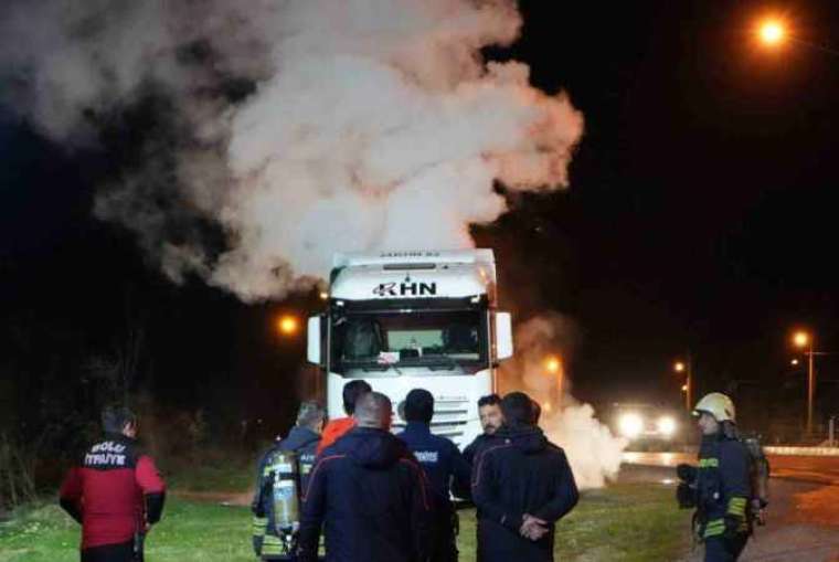 Yalova’dan Azerbaycan’a giden kimyasal yüklü tanker tepkimeye girdi, ekipler harekete geçti 5