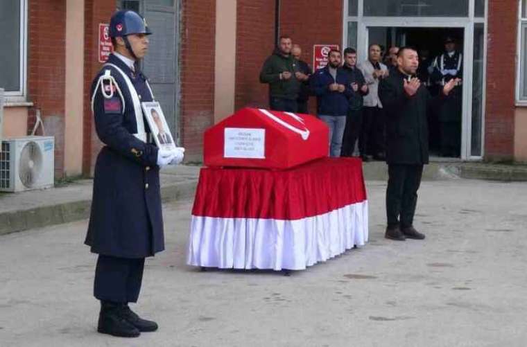 Trafik Kazasında Ağır Yaralanan Uzman Çavuş Hayatını Kaybetti! 3