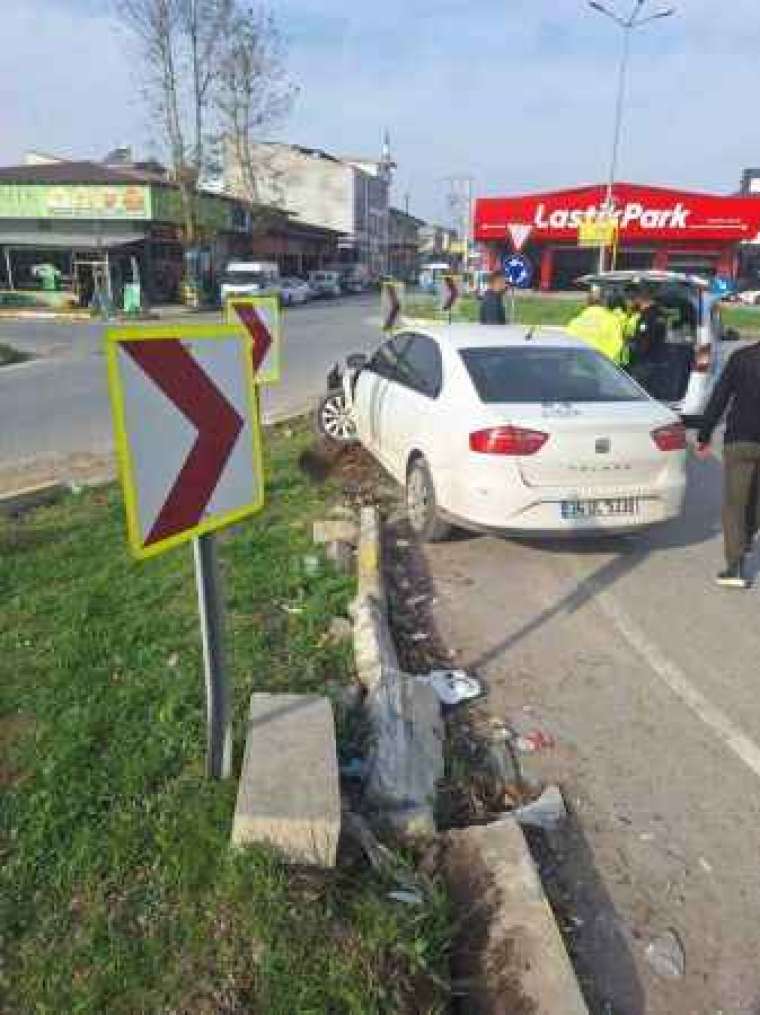 Sakarya'da Kaza 1 Ölü 2 Yaralı 3