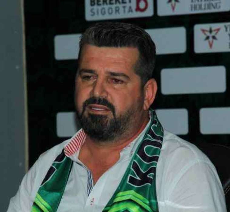 Nijerya’da yakalandığı sıtma hastalığı sebebiyle hayatını kaybeden Kocaelispor Asbaşkanı toprağa verildi 5