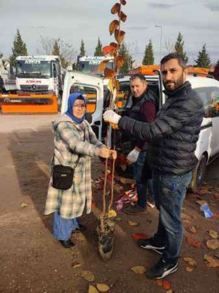 Çiftçilere yüzde 50 hibeli meyve fidanı dağıtımı başladı 3