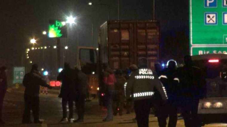 Tır Şoförünü Rehin Almıştı- İçişleri Bakanı ile Görüşünce Rehineyi Bıraktı 9