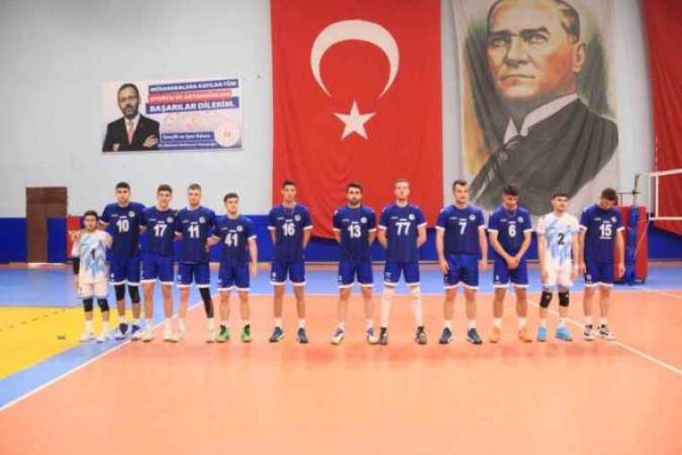 TVF Erkekler Voleybol 1. Ligi: Kocaeli Büyükşehir Belediye Kağıtspor: 3 - Ziraat Bankkart: 0 5