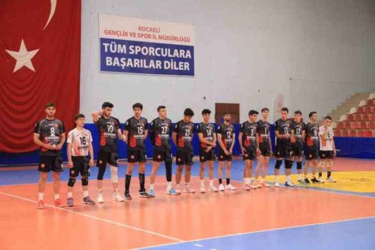 TVF Erkekler Voleybol 1. Ligi: Kocaeli Büyükşehir Belediye Kağıtspor: 3 - Ziraat Bankkart: 0 6