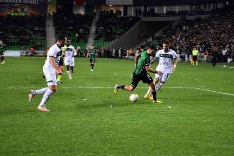 Trendyol 1. Lig: Sakaryaspor: 3 - Kocaelispor: 1 10