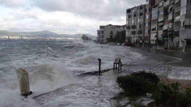 Kocaeli'ye Fırtına Gelecek Valilik Uyardı! 2