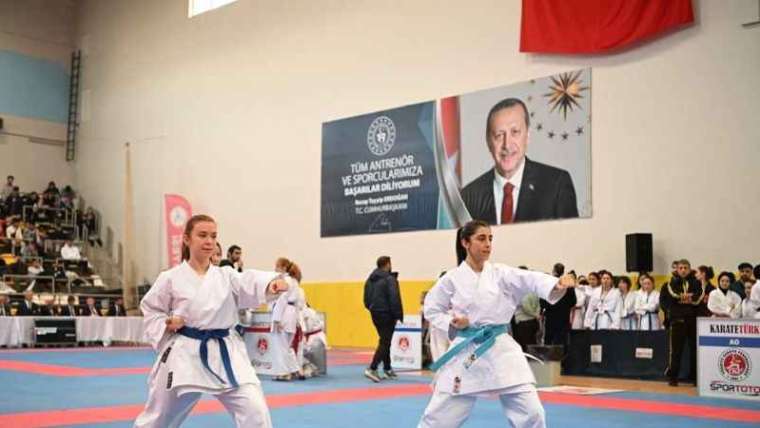 Türkiye Karate Şampiyonası Kartepe’de başladı: 2.200 Sporcu Katıldı 4