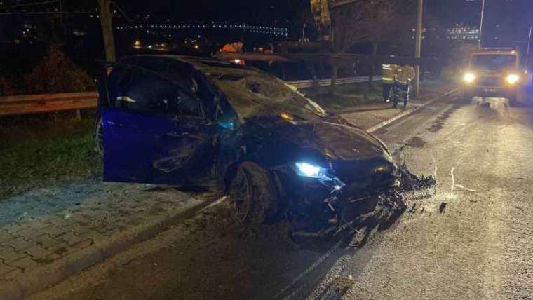 Takla atan otomobil 50 metre sürüklendi: 3 yaralı 5