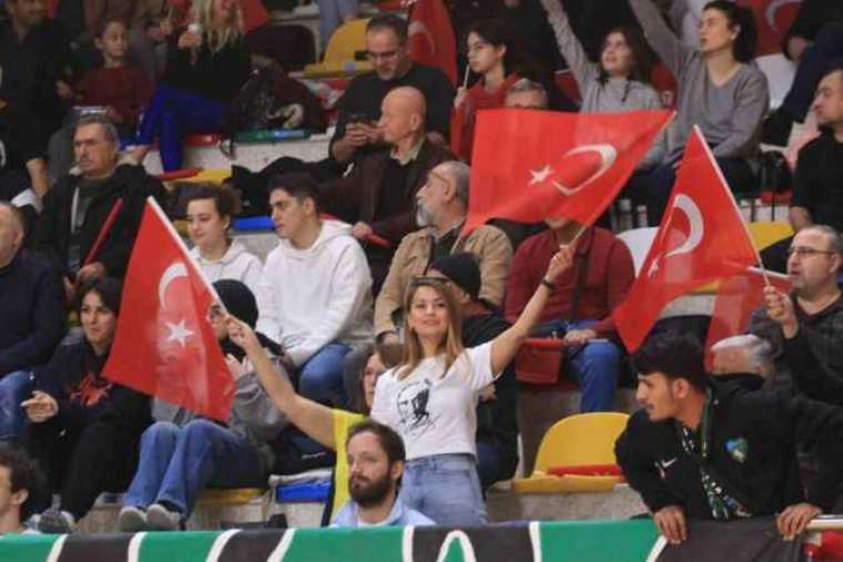 Kadınlar Basketbol Süper Ligi: İzmit Belediyespor: 93 - Galatasaray: 79 9