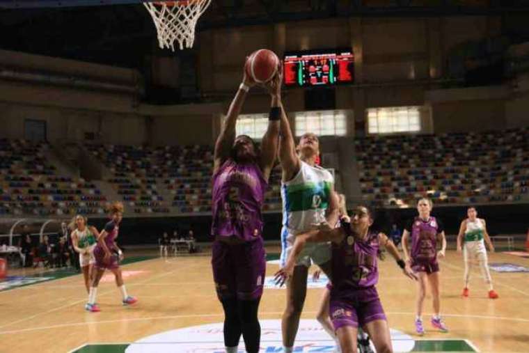 Kadınlar Basketbol Süper Ligi: İzmit Belediyespor: 93 - Galatasaray: 79 13