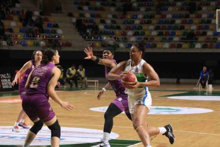 Kadınlar Basketbol Süper Ligi: İzmit Belediyespor: 93 - Galatasaray: 79 18